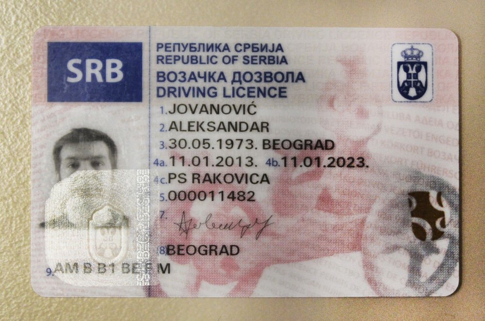 KUPITE SRPSKU VOZAČKU DOZVOLU